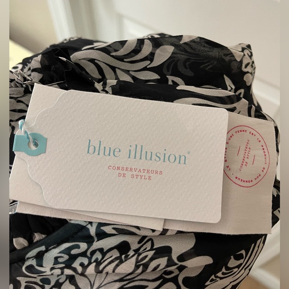 NWT FALL ARRIVAL STUNNING DESIGNER BLACK & WHITE MIDI DRESS-XS - Picture 12 of 17